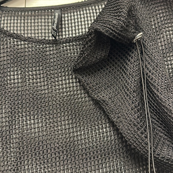 T-shirt - Picture 3 of 3